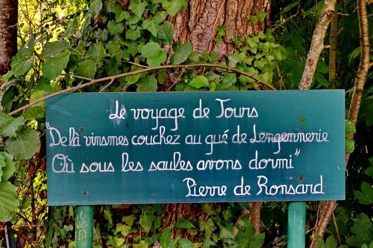 Bed and Breakfast Le Moulin De La Planche Cerelles Exterior foto
