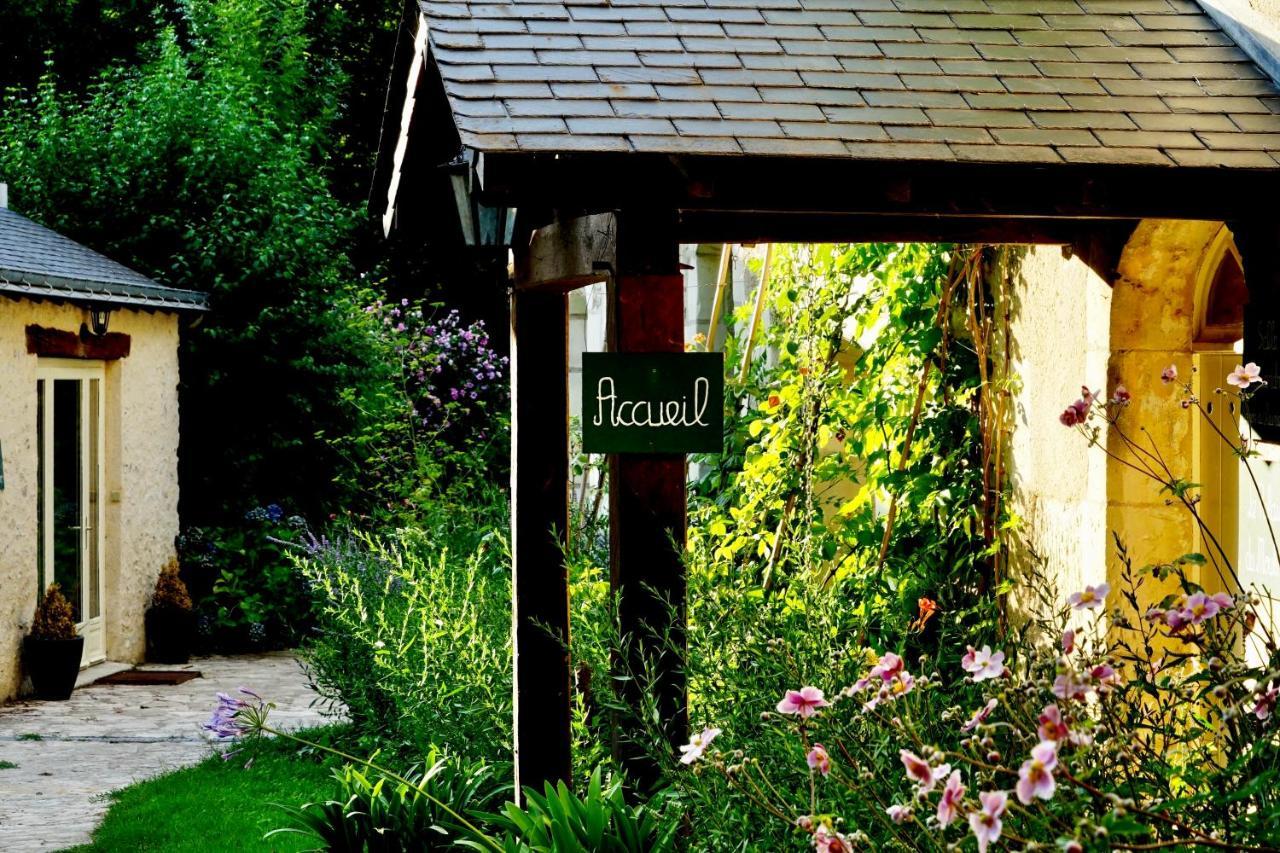 Bed and Breakfast Le Moulin De La Planche Cerelles Exterior foto