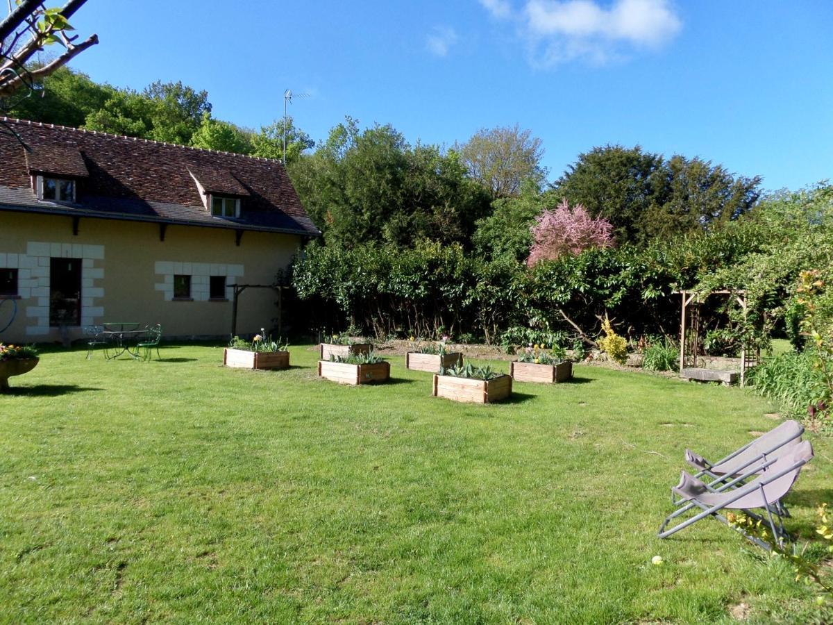 Bed and Breakfast Le Moulin De La Planche Cerelles Exterior foto