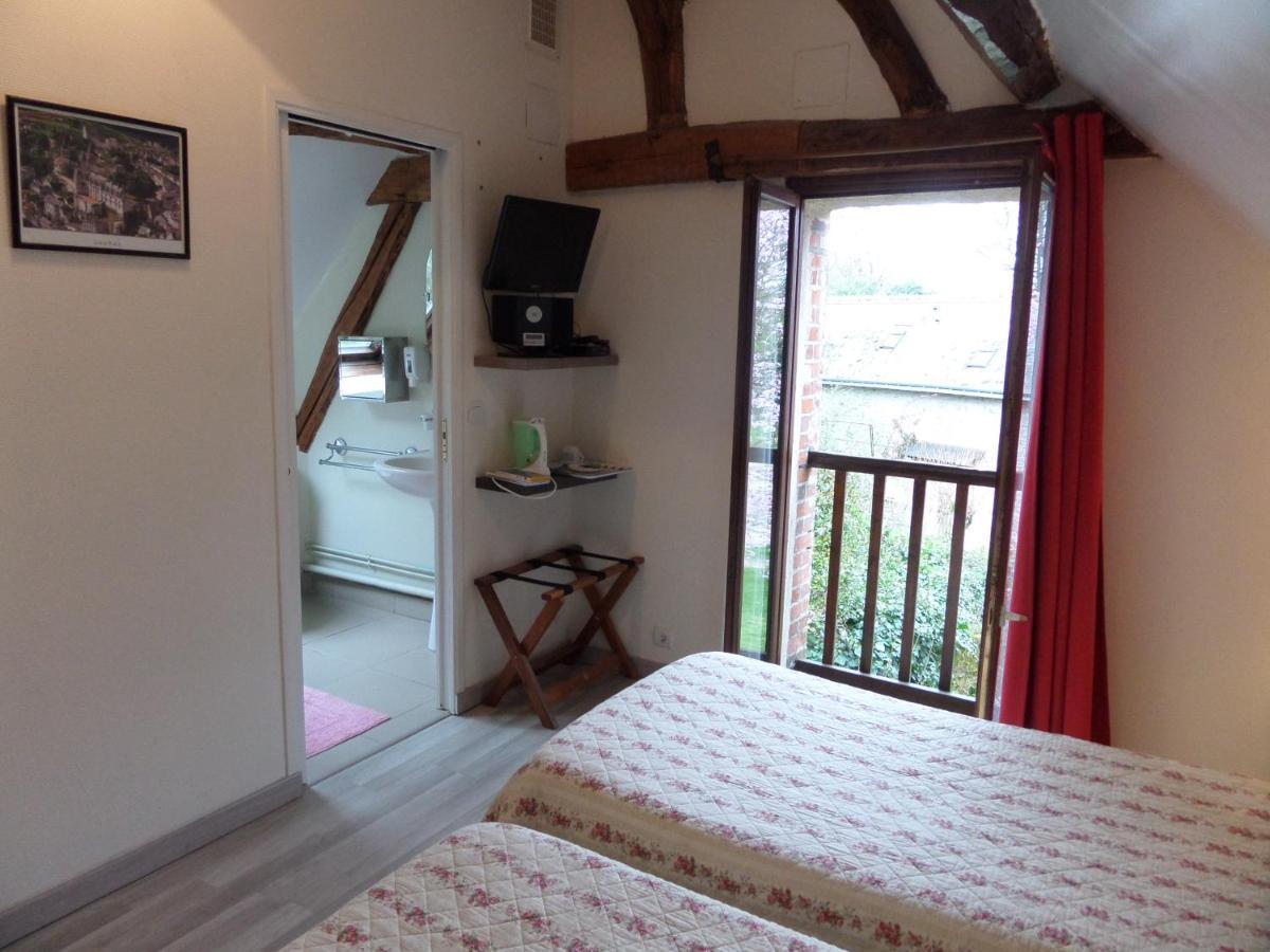 Bed and Breakfast Le Moulin De La Planche Cerelles Exterior foto